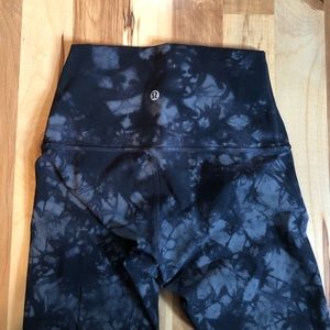 Rare pattern Lululemon